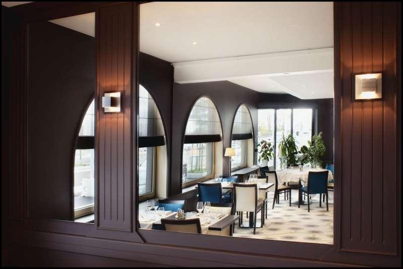 Hotel Le Berry Saint-Nazaire Ресторан фото
