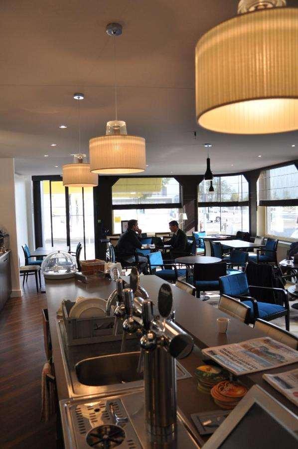 Hotel Le Berry Saint-Nazaire Ресторан фото
