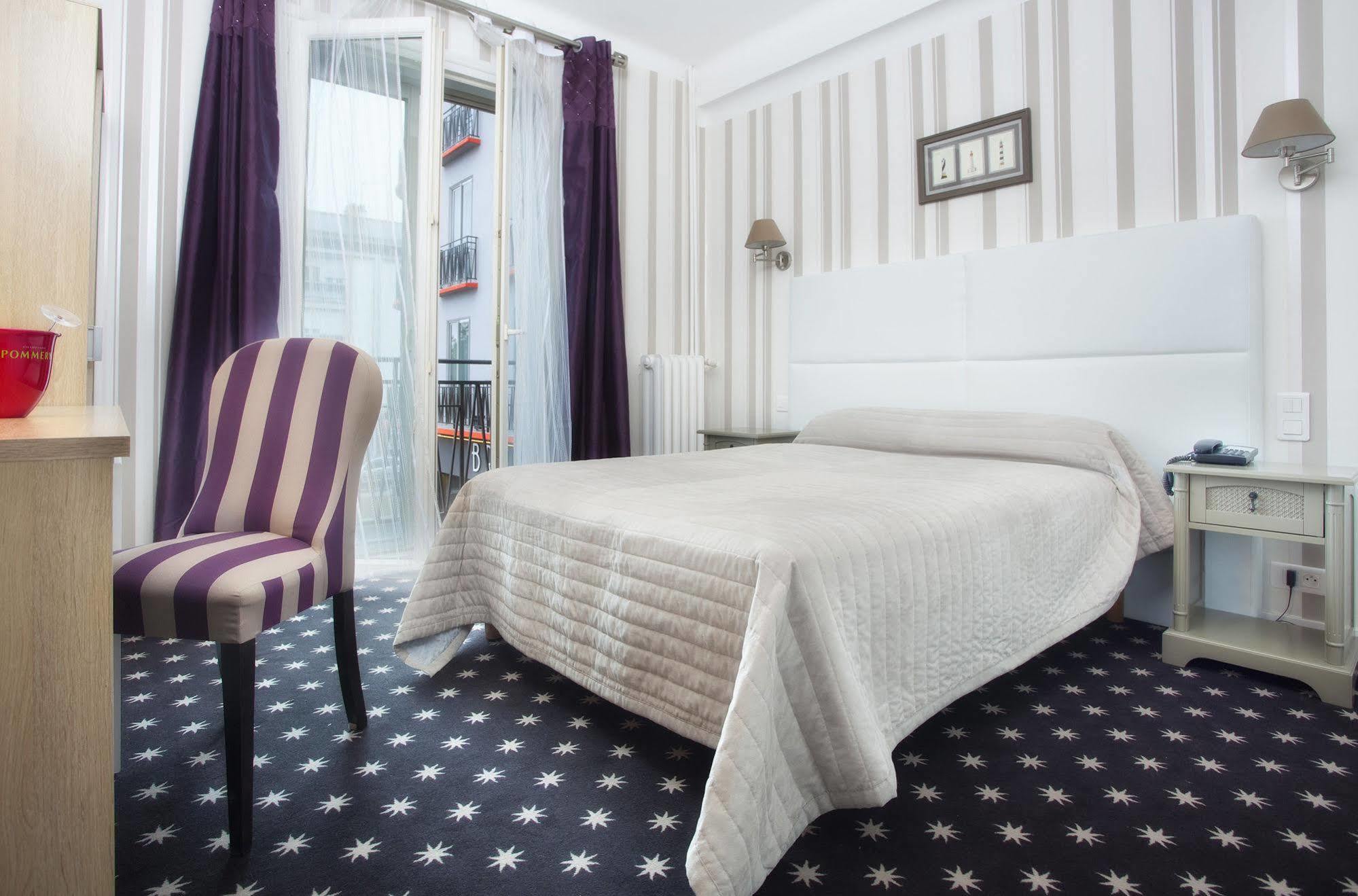 Hotel Le Berry Saint-Nazaire Экстерьер фото
