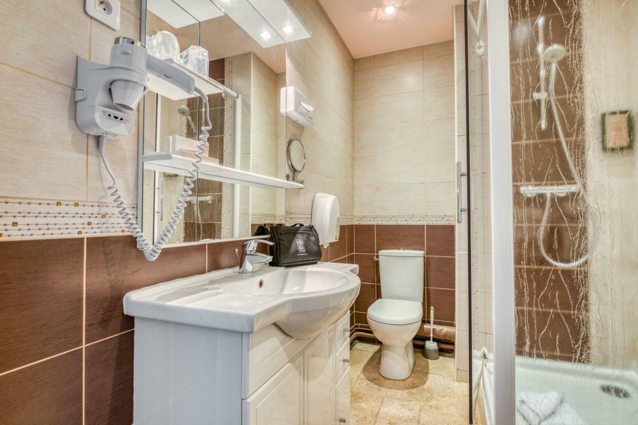 Hotel Le Berry Saint-Nazaire Экстерьер фото