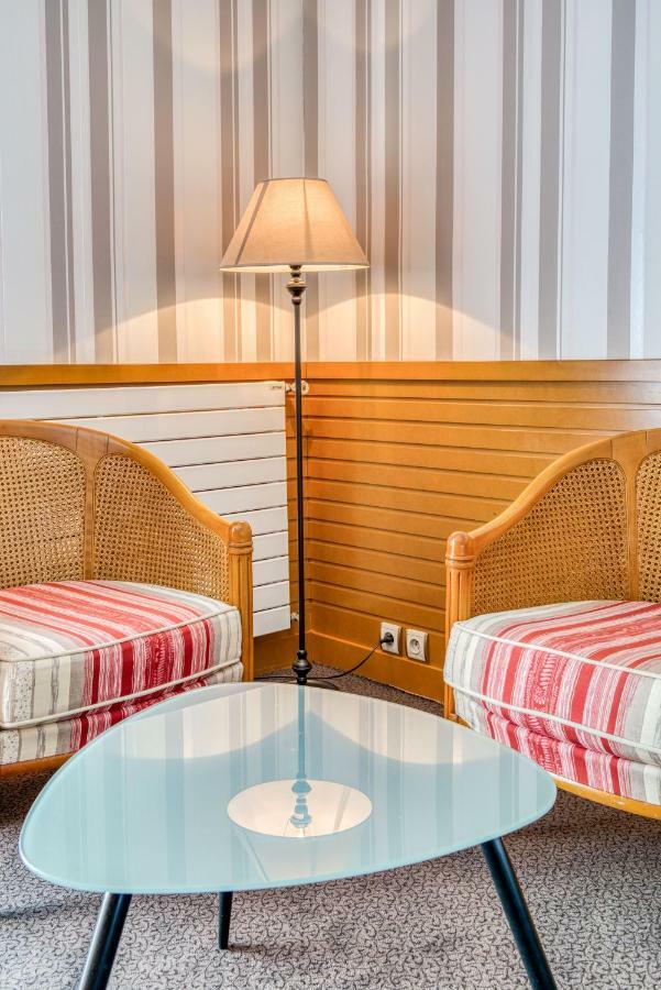 Hotel Le Berry Saint-Nazaire Экстерьер фото